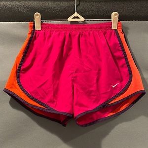 Nike womens dry tempo shorts